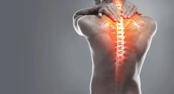 Qué hay detrás de los dolores en la zona lumbar? – Neurocirugía